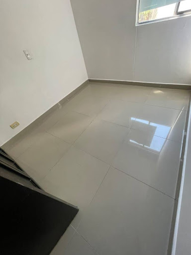Apartamento en arriendo en Los Colores, Medellín · foto 9 de 13