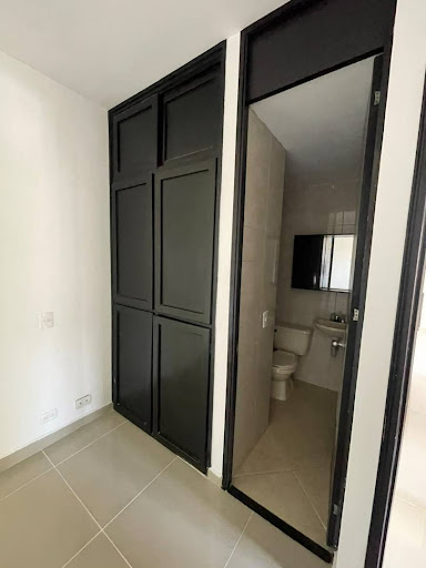 Apartamento en arriendo en Los Colores, Medellín · foto 11 de 13