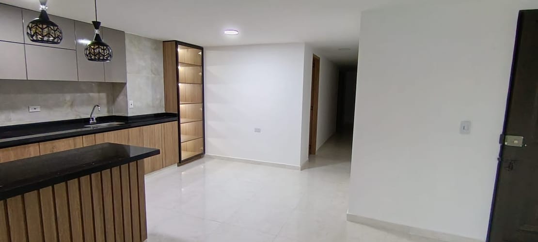 Apartamento de 4 alcobas en venta en Los Rosales, Floridablanca, 96 m² · foto 7 de 17