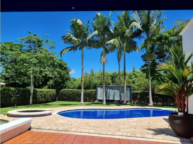 Casa de 3 alcobas en venta en Cerritos, Pereira, 840 m² · foto 10 de 24