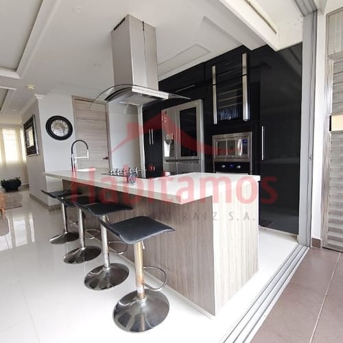 Apartamento de 3 alcobas en venta en Castropol, Medellín, 126 m² · foto 9 de 24