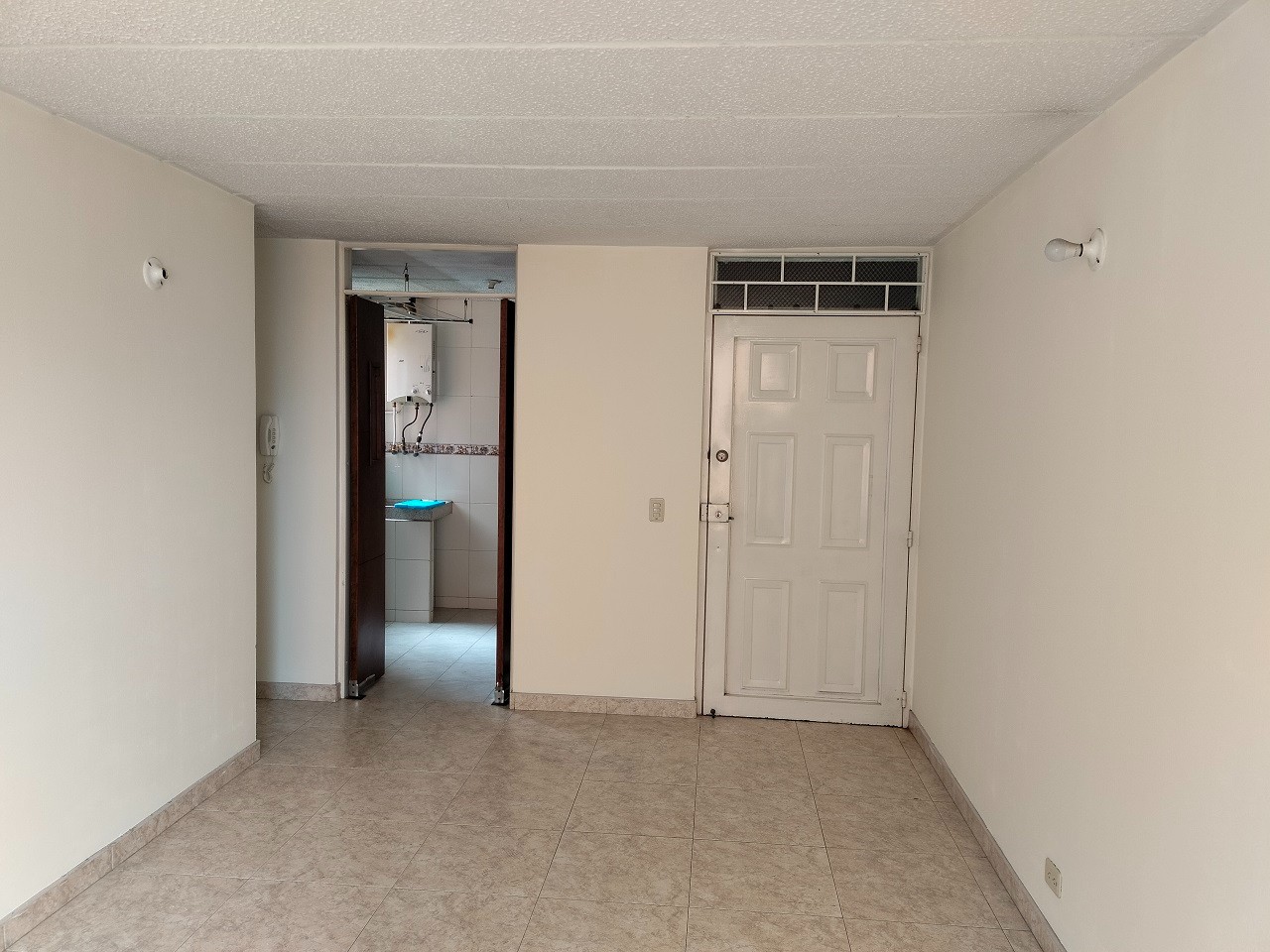 Apartamento en arriendo en Gran Granada, Bogotá · foto 3 de 24