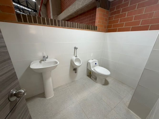 Bodega en arriendo en Siberia, Cota, 2078 m² · foto 9 de 17