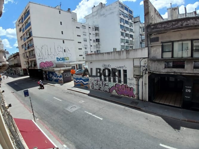 Alquiler Oficina 1 Ambiente - Ciudad Vieja · Foto 2