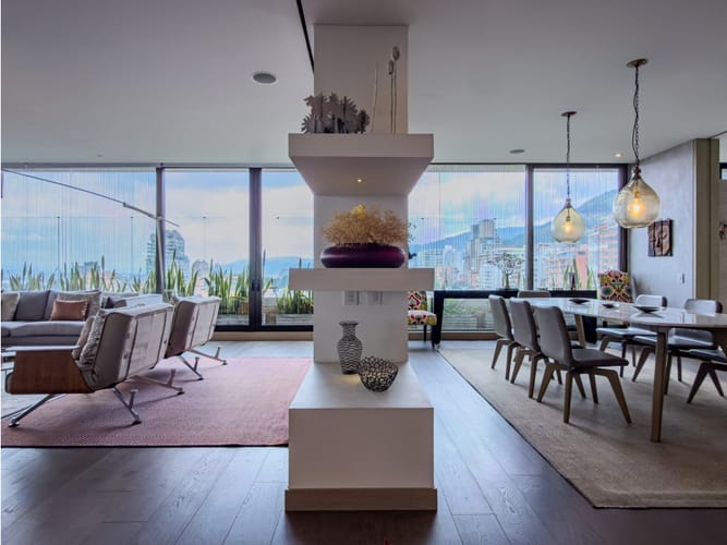Apartamento de 3 alcobas en venta en La Cabrera, Bogotá, 428 m² · foto 6 de 24