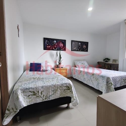 Apartamento de 3 alcobas en venta en Loma De San Jose, Sabaneta, 98 m² · foto 9 de 24