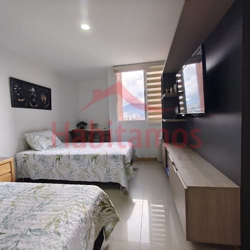 Apartamento de 3 alcobas en venta en Loma De San Jose, Sabaneta, 98 m² · foto 10 de 24