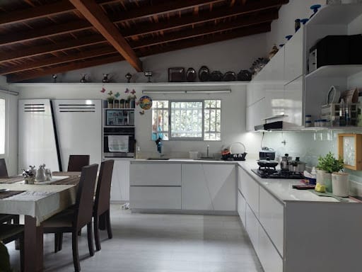 Casa de 6 alcobas en venta en Laureles, Medellín, 212 m² · foto 10 de 24