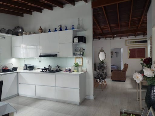 Casa de 6 alcobas en venta en Laureles, Medellín, 212 m² · foto 11 de 24