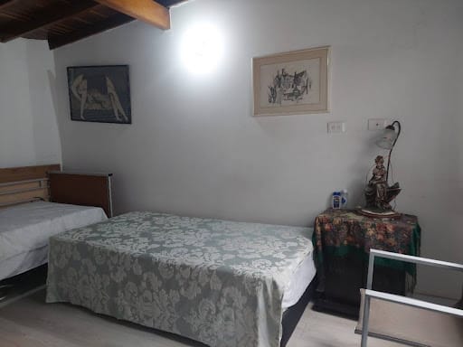 Casa de 6 alcobas en venta en Laureles, Medellín, 212 m² · foto 13 de 24