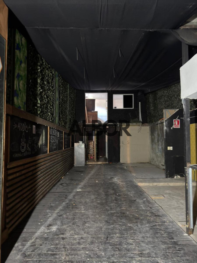 Alquiler local comercial al frente 319 m² - Pocitos · Foto 5