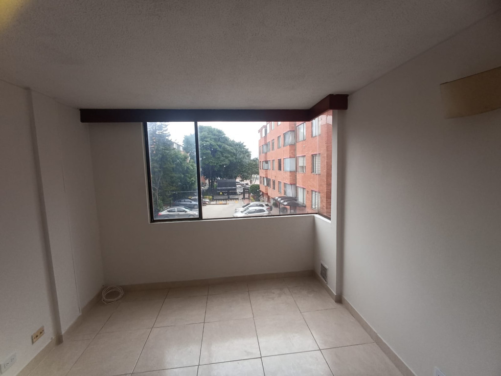 Apartamento en venta en Normandia, Bogotá · foto 4 de 15