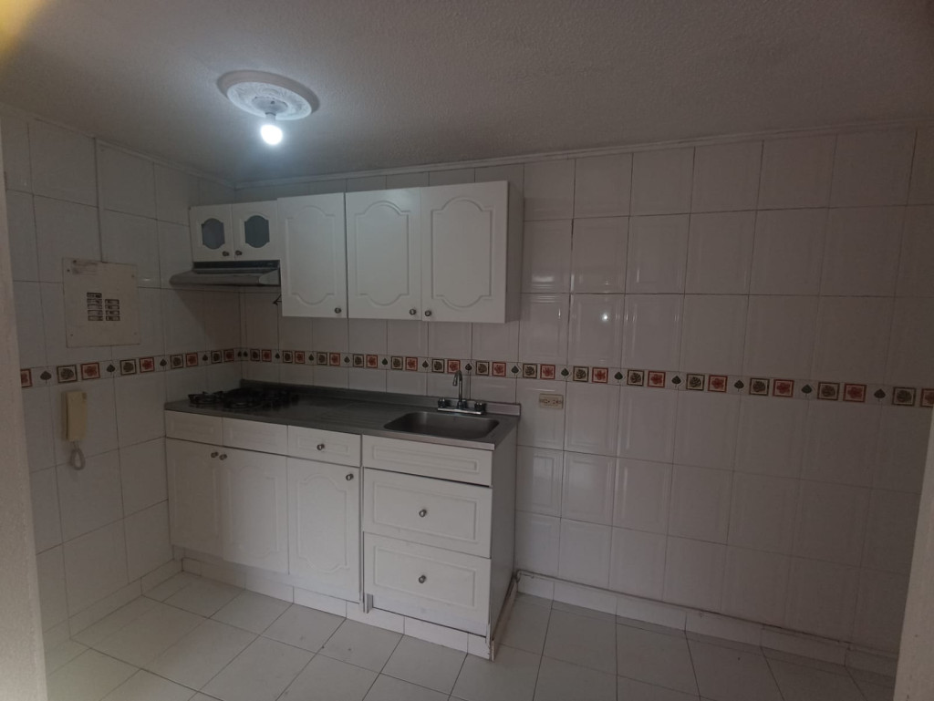 Apartamento en venta en Normandia, Bogotá · foto 5 de 15