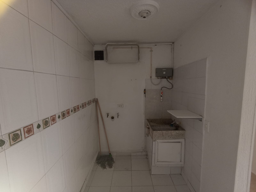 Apartamento en venta en Normandia, Bogotá · foto 6 de 15