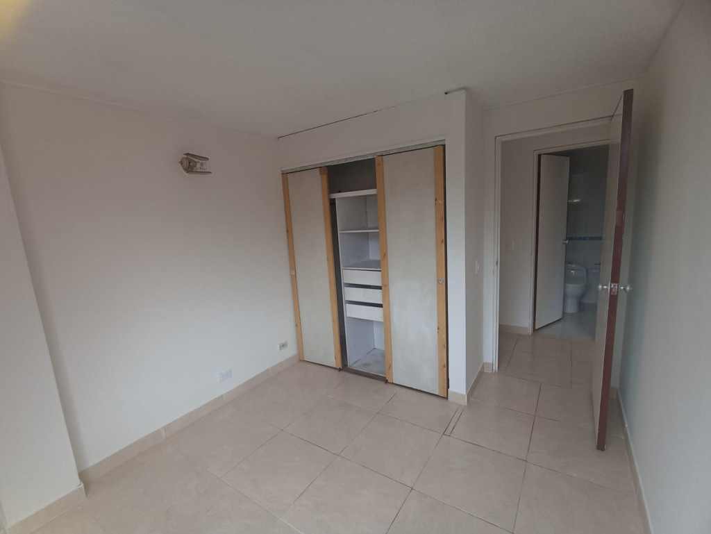 Apartamento en venta en Normandia, Bogotá · foto 12 de 15
