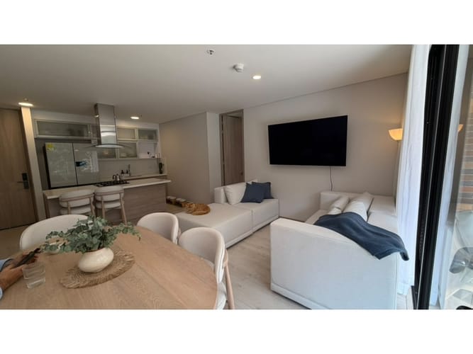 Apartamento de 2 alcobas en venta en Los Salados, El Retiro, 248 m² · foto 2 de 24