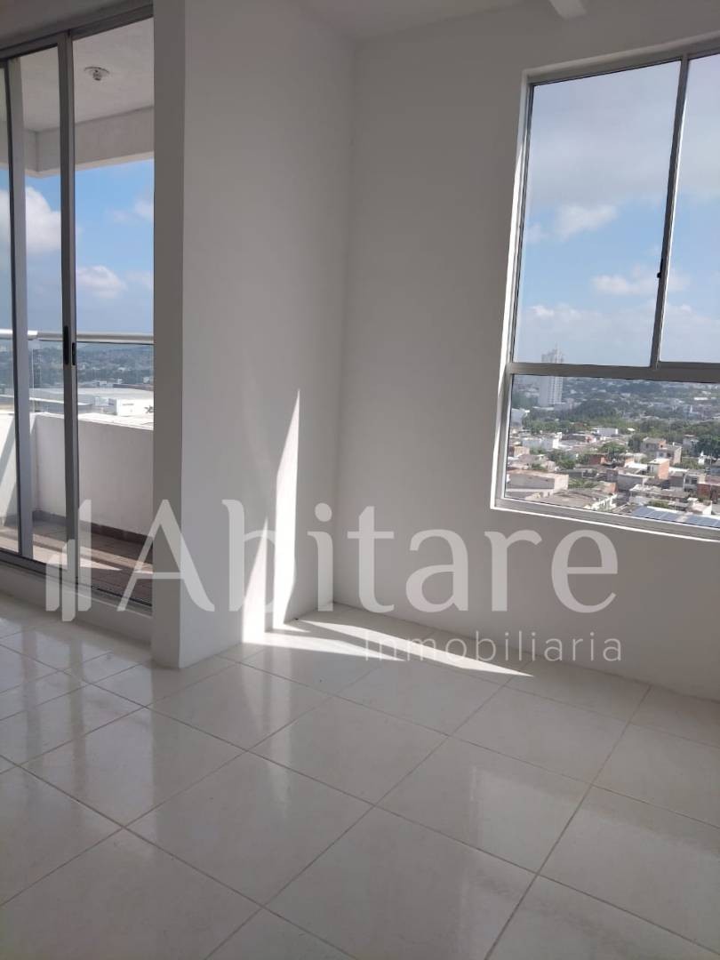 Apartamento en venta en El Golf, Cartagena · foto 2 de 15