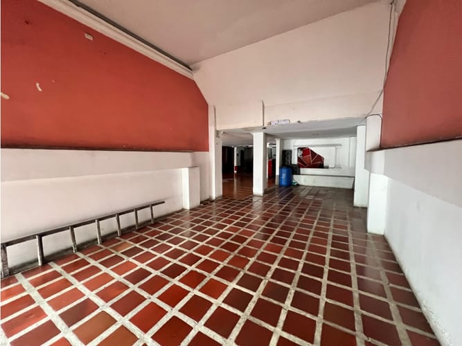 Edificio en venta en El Gran Limonar, Cali, 700 m² · foto 4 de 21