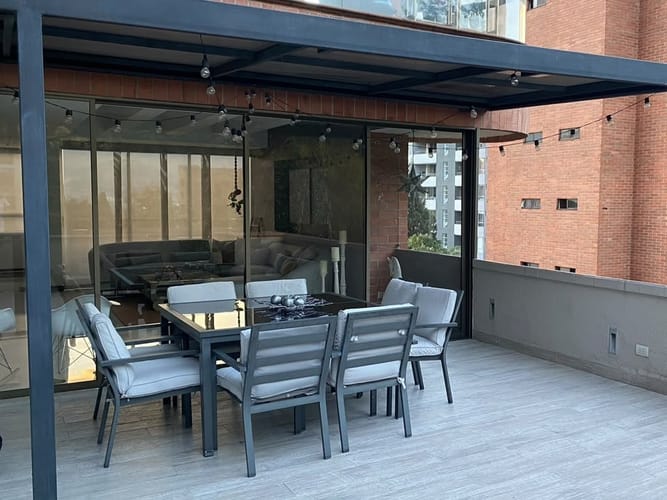 Apartamento de 3 alcobas en venta en Lalinde, Medellín, 210 m² · foto 14 de 15