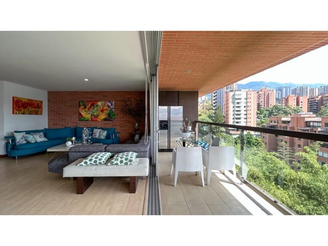 Apartamento de 3 alcobas en venta en Alejandría, Medellín, 178 m² · foto 2 de 24