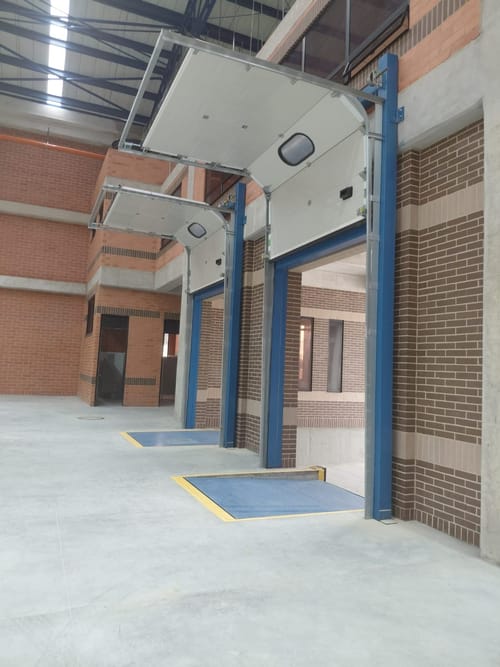 Bodega en arriendo en Siberia, Cota, 2078 m² · foto 8 de 17