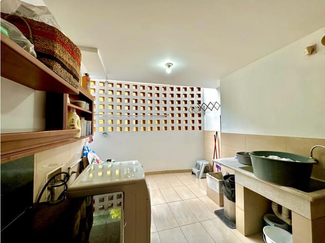 Casa de 4 alcobas en venta en Altos Del Poblado, Medellín, 464 m² · foto 13 de 24