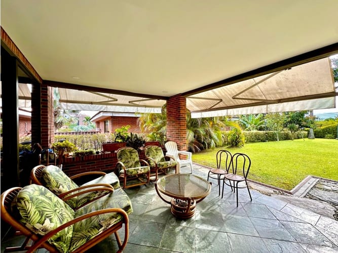 Casa de 4 alcobas en venta en Altos Del Poblado, Medellín, 464 m² · foto 16 de 24