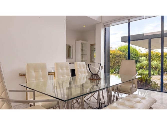 Casa de 5 alcobas en venta en Llano Grande, Rionegro, 879 m² · foto 10 de 24