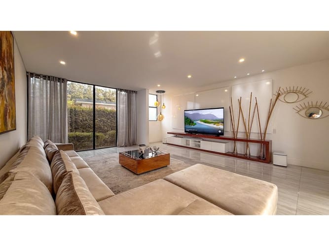 Casa de 5 alcobas en venta en Llano Grande, Rionegro, 879 m² · foto 19 de 24