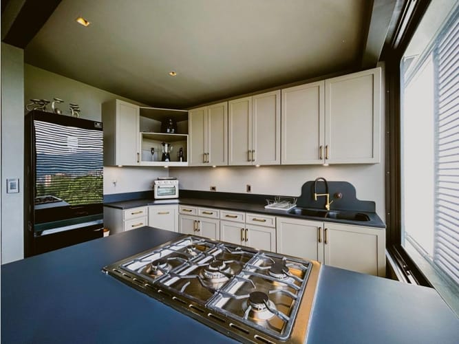 Apartamento de 1 alcoba en arriendo en El Poblado, Medellín, 86 m² · foto 16 de 24