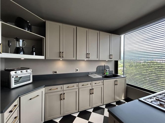 Apartamento de 1 alcoba en arriendo en El Poblado, Medellín, 86 m² · foto 18 de 24