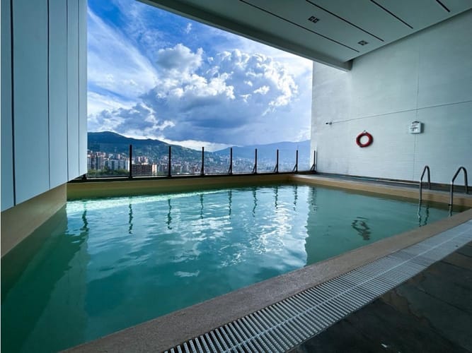 Apartamento de 1 alcoba en arriendo en El Poblado, Medellín, 86 m² · foto 23 de 24