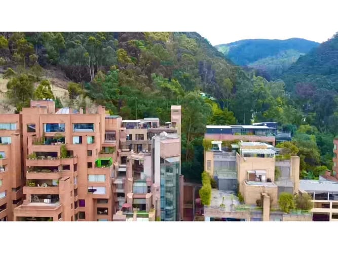 Apartamento de 5 alcobas en venta en Chapinero, Bogotá, 760 m² · foto 10 de 24