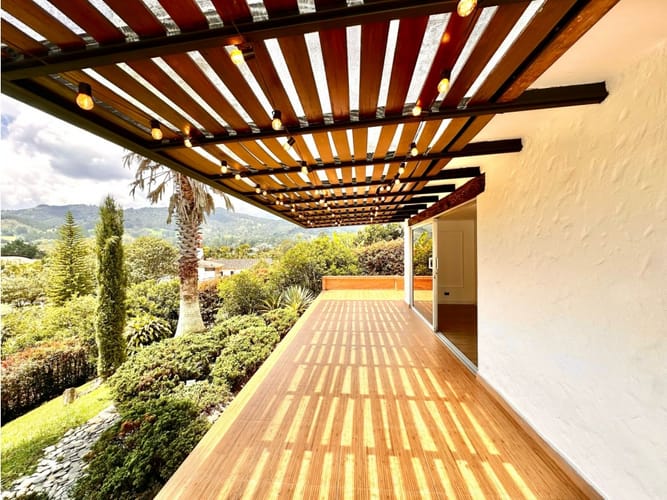 Casa de 5 alcobas en venta en Llano Grande, Rionegro, 300 m² · foto 11 de 24