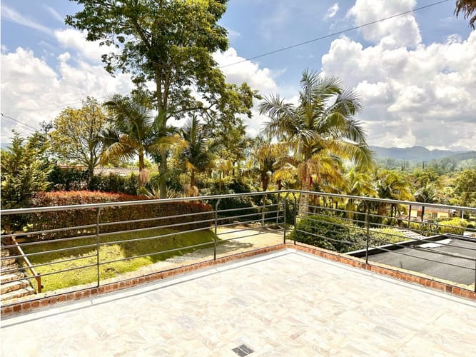 Casa de 5 alcobas en venta en Llano Grande, Rionegro, 300 m² · foto 16 de 24