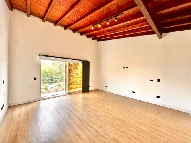 Casa de 5 alcobas en venta en Llano Grande, Rionegro, 300 m² · foto 17 de 24