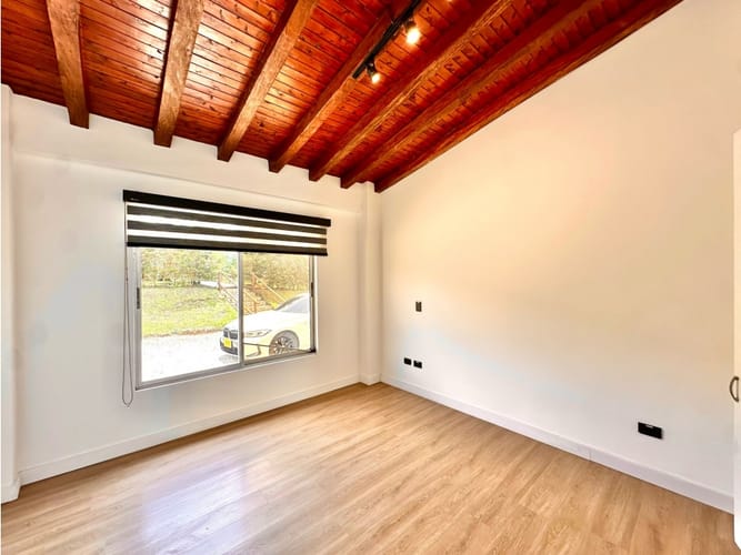 Casa de 5 alcobas en venta en Llano Grande, Rionegro, 300 m² · foto 21 de 24