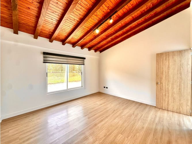 Casa de 5 alcobas en venta en Llano Grande, Rionegro, 300 m² · foto 22 de 24