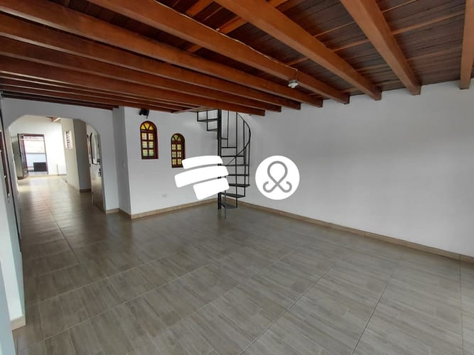 Casa de 4 alcobas en venta en Centro, Itagüí, 170 m² · foto 9 de 12