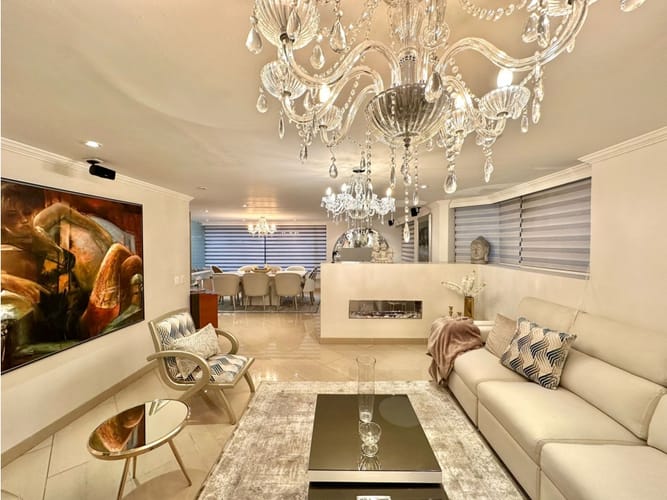 Apartamento de 4 alcobas en venta en Los Rosales, Bogotá, 412 m² · foto 5 de 24