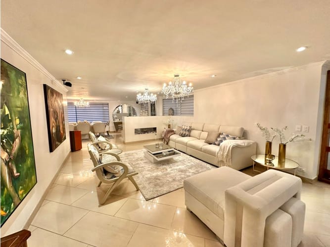 Apartamento de 4 alcobas en venta en Los Rosales, Bogotá, 412 m² · foto 13 de 24