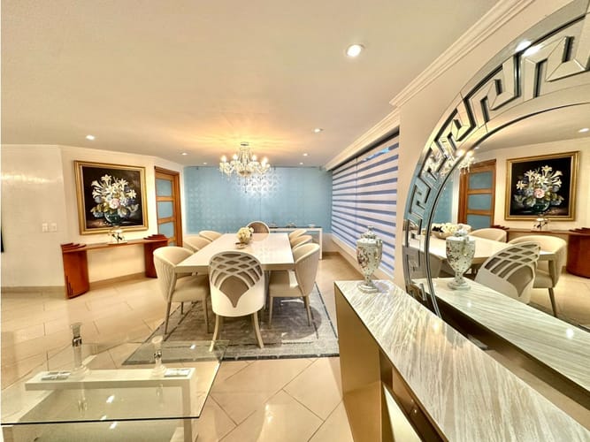 Apartamento de 4 alcobas en venta en Los Rosales, Bogotá, 412 m² · foto 15 de 24