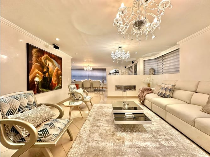Apartamento de 4 alcobas en venta en Los Rosales, Bogotá, 412 m² · foto 19 de 24
