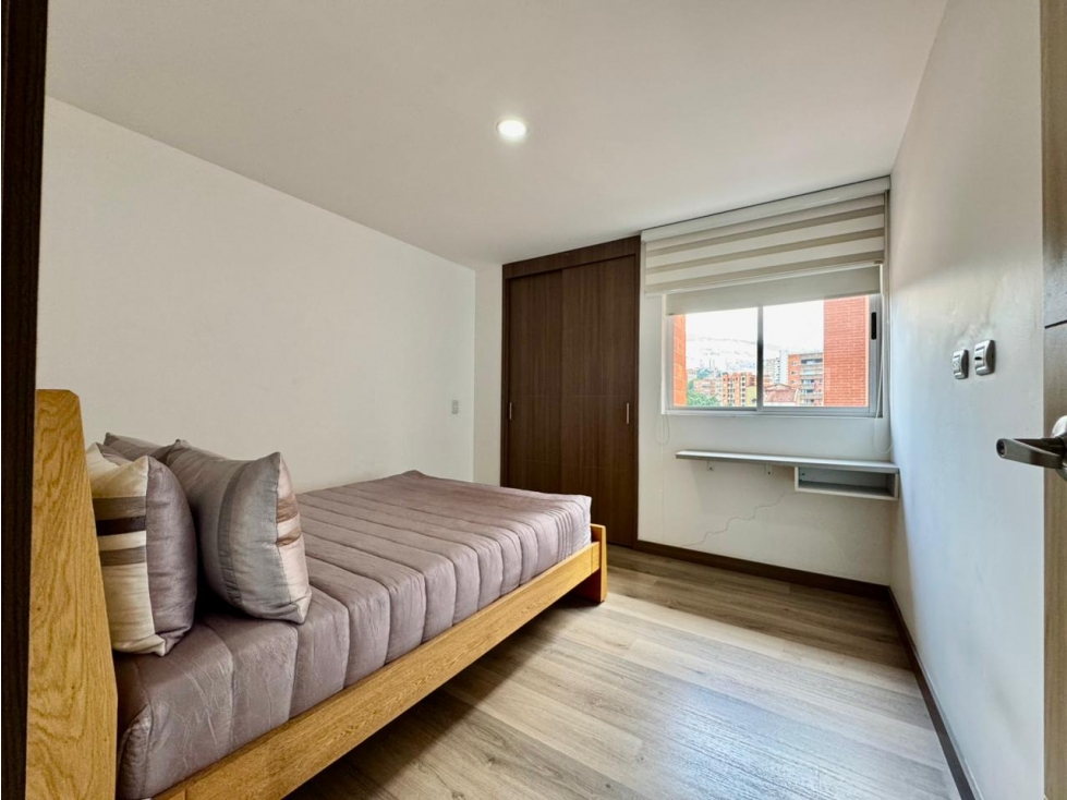 Apartamento en venta en La Floresta, Medellín · foto 4 de 16