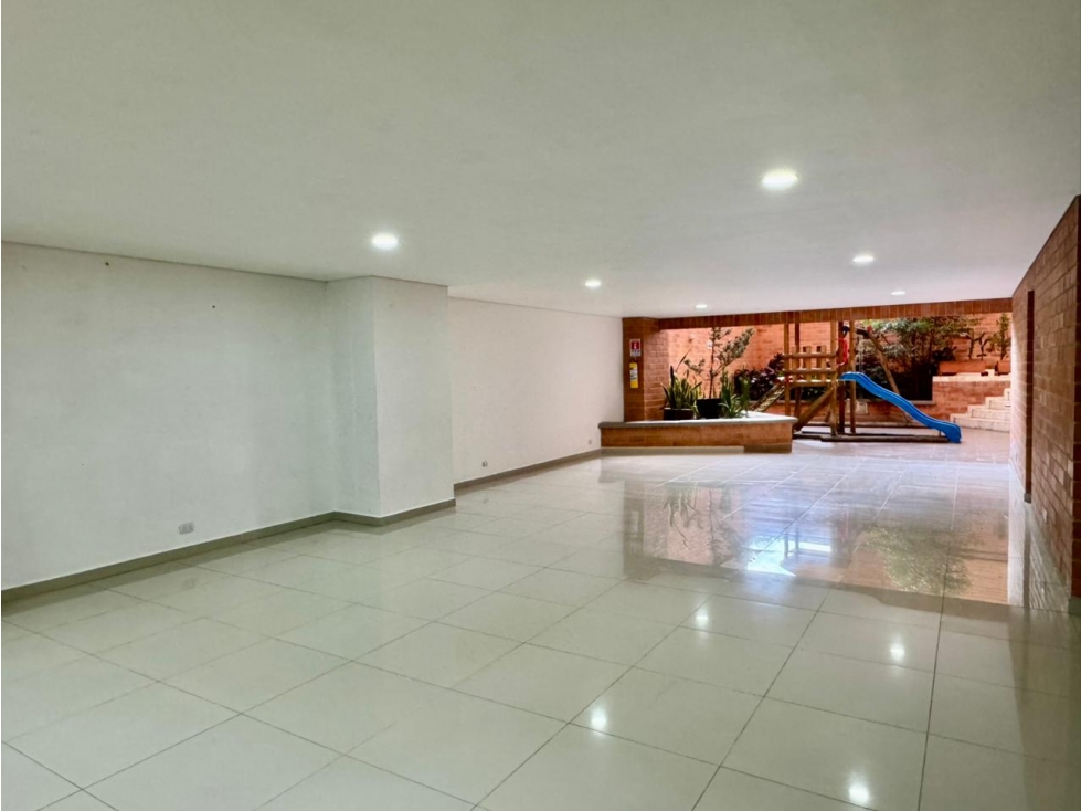 Apartamento en venta en La Floresta, Medellín · foto 8 de 16