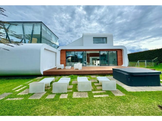 Casa de 4 alcobas en venta en Las Palmas, Envigado, 896 m² · foto 4 de 24