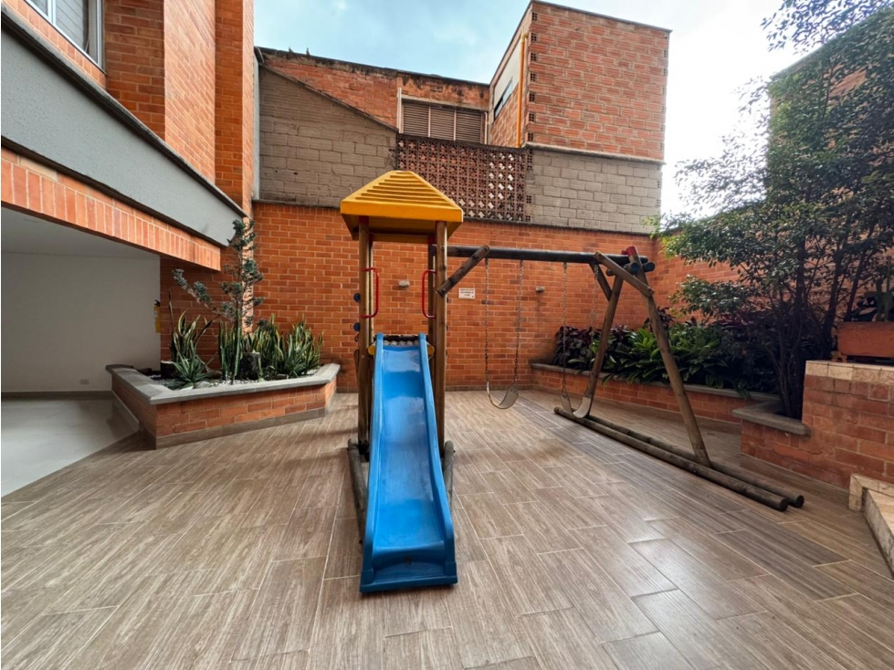 Apartamento en venta en La Floresta, Medellín · foto 15 de 16