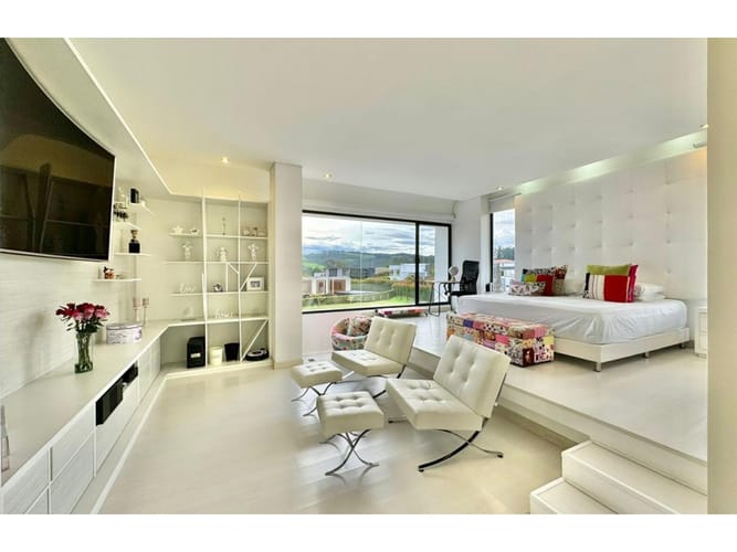 Casa de 4 alcobas en venta en Las Palmas, Envigado, 896 m² · foto 10 de 24