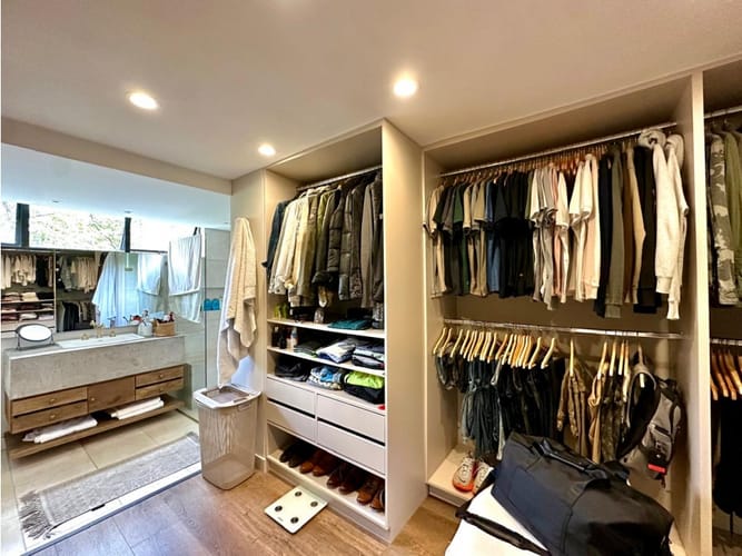 Apartamento de 2 alcobas en venta en La Florida, Medellín, 208 m² · foto 8 de 24