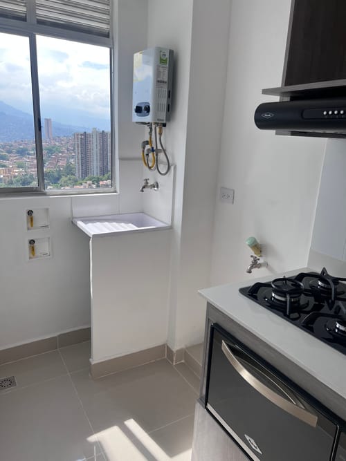 Apartamento de 3 alcobas en venta en Santa Ana, Bello, 55 m² · foto 7 de 19